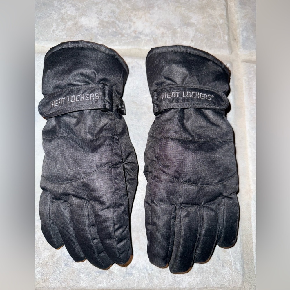 Women’s Black Heat Lockers Performance Thermal Gloves to keep hands warm. NWOT